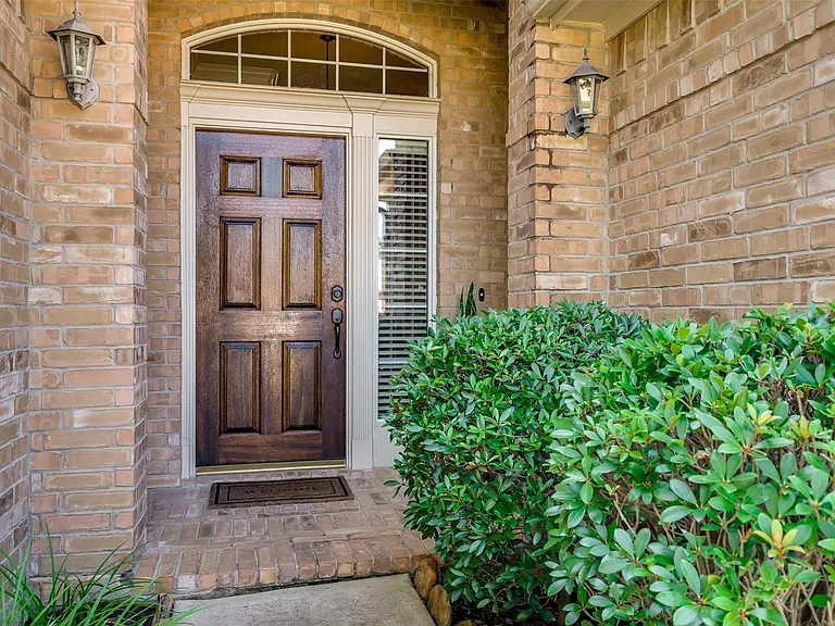 3419 La Fleur Ln — Photo 4