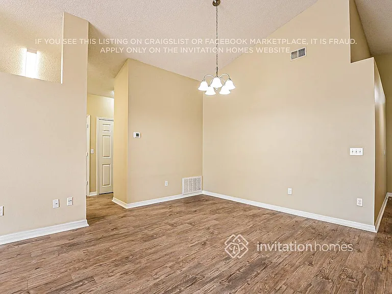 5583 Elizabeth Rose Sq — Photo 3