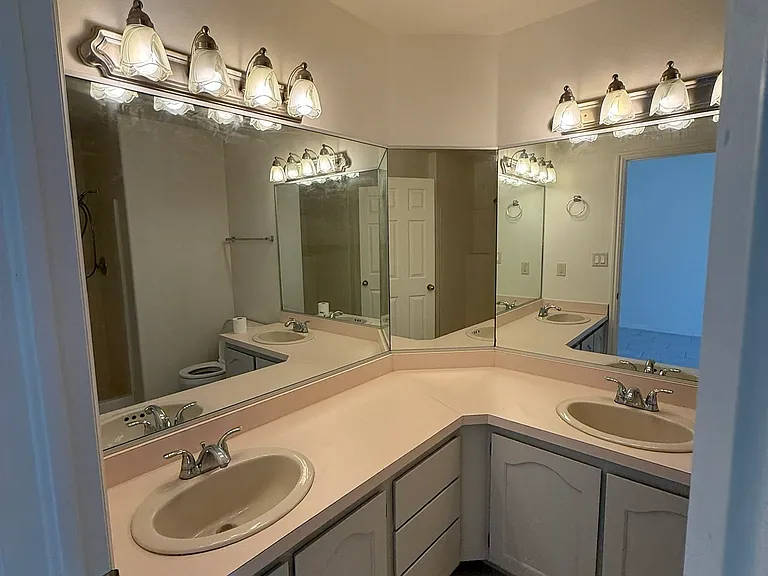 W Canyon View Dr — Photo 11