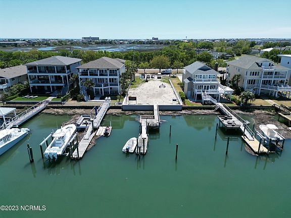 5th image of 66 Pelican Drive