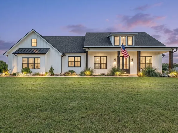 3861 Birdie Ln, Lorena, TX 76655