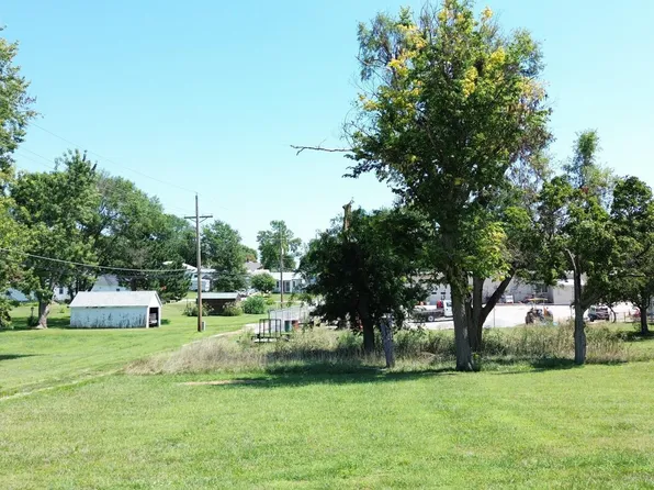 915 M St, Auburn, NE 68305