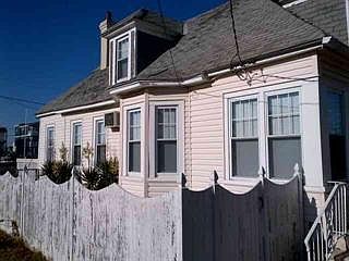1st image of 444 W Montgomery Ave