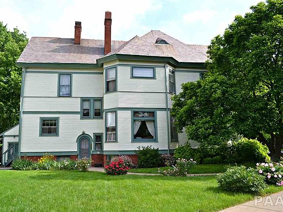 3rd image of 1301 W Moss Ave