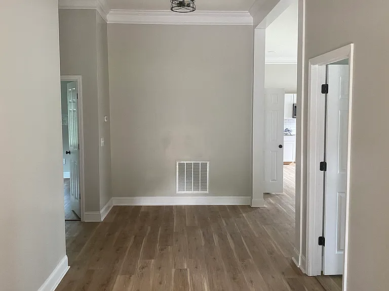 309 N Webb St — Photo 6