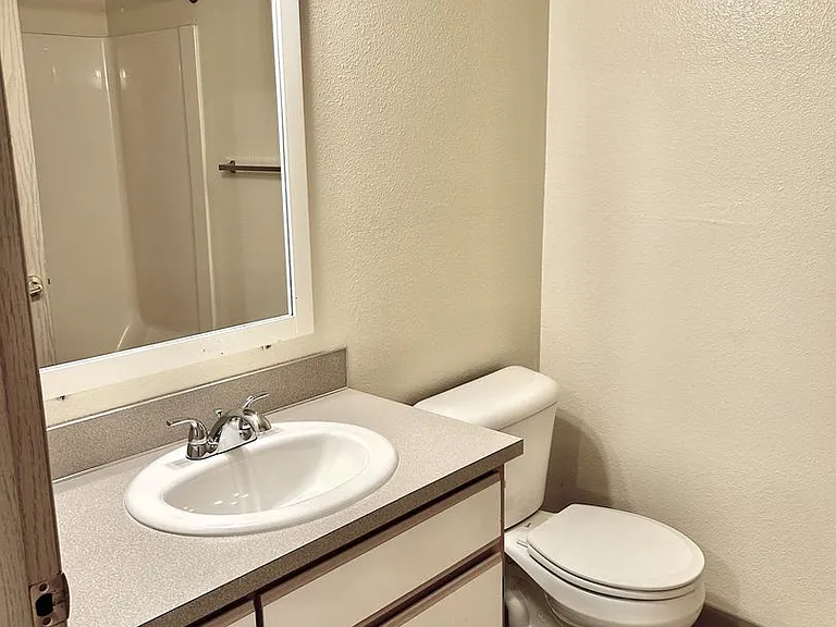 Willamette Grove Apartments — Photo 4