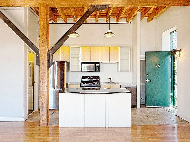 181 Spencer Ave #25 — Photo 1