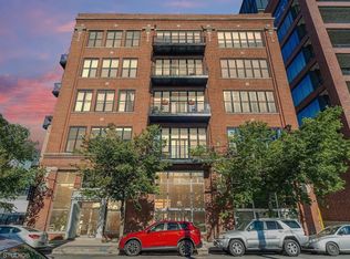 215 N Aberdeen St UNIT 404B, Chicago, IL 60607