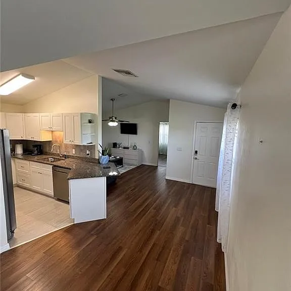 1316 Villaway W — Photo 5