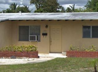 1271 NE 153rd St, North Miami Beach, FL 33162