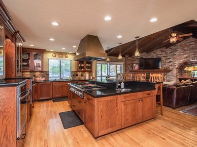 4440 Shady Oak Way, Fair Oaks, CA, 95628