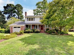12 Wakefield Rd, Newport News, VA 23606