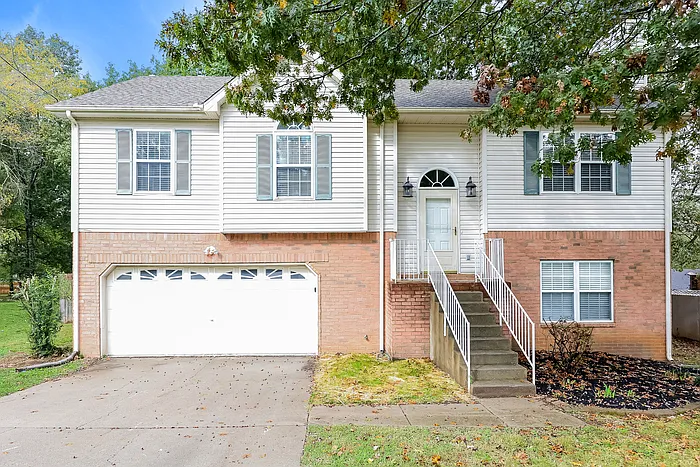 4 bed, 3.0 bath, 1790 sqft, $2,195 — Photo 1