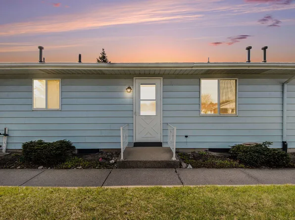 5984 Leisure South Dr SE, Kentwood, MI 49548