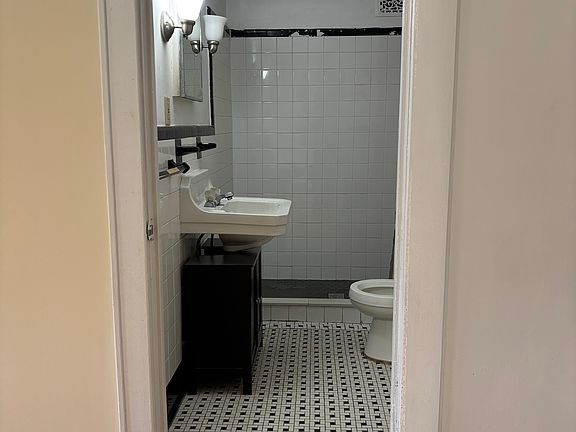 5th image of 599 5th Ave APT 3