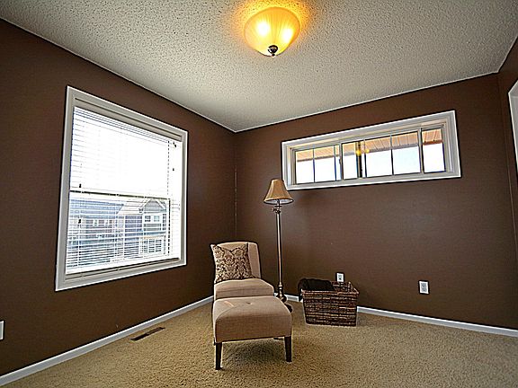 4th image of 15639 Eaglewood Ln