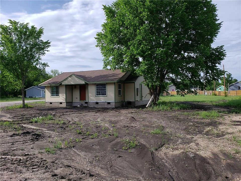 1st image of 273 Spring Valley Cir