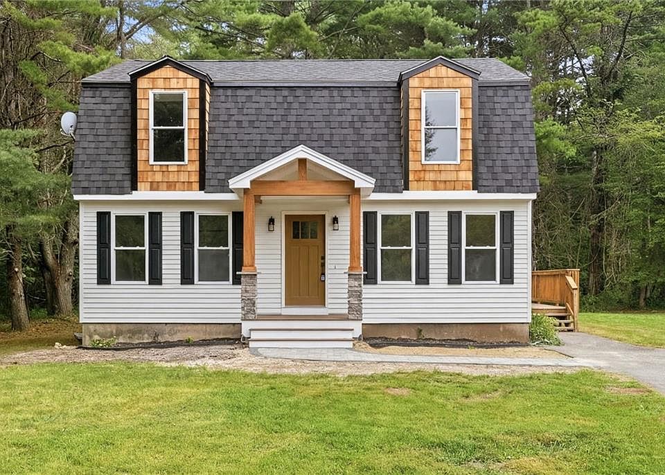 1st image of 18 Teaberry Ln
