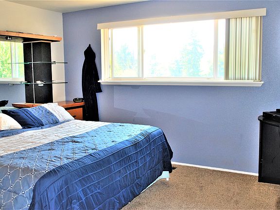 5th image of 7024 46th Ave E