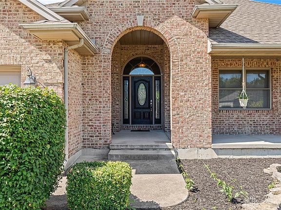 4th image of 4654 Amelia Dr