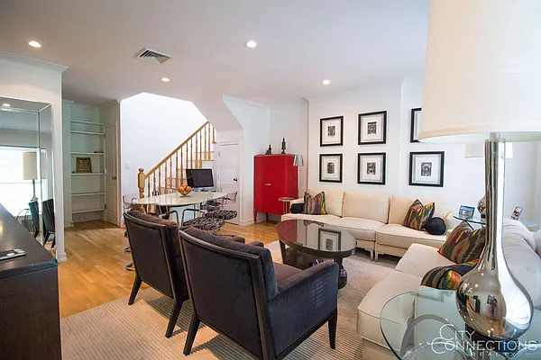 Rented by City Connections Realty | media 17