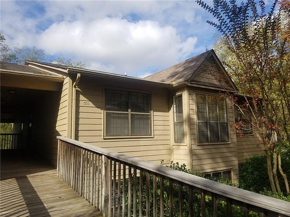 2nd image of 2235 Old Hamilton Pl #300-G