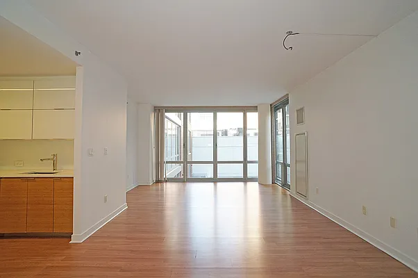 Rented by Level Group | media 29