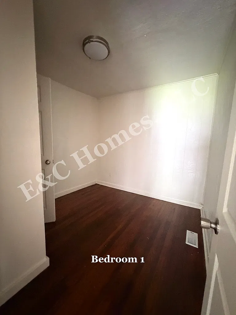 2805 Denver Street - 1 — Photo 4