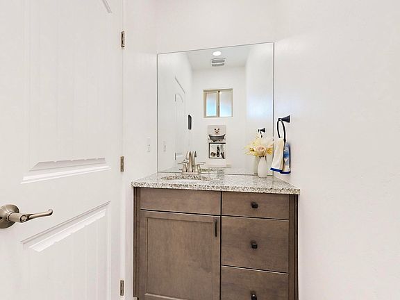 5th image of 3928 Jaxson Ln
