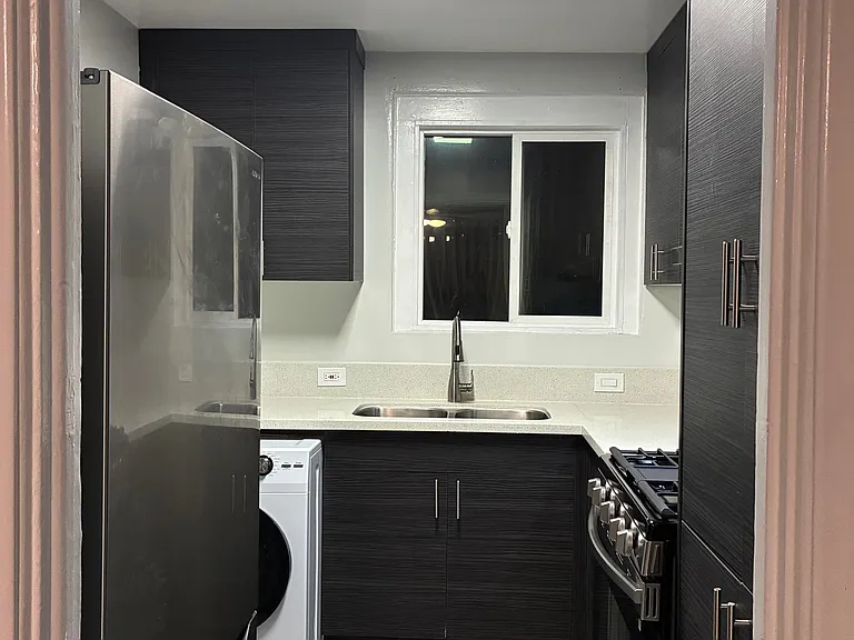 914 Sampson St #2 — Photo 3