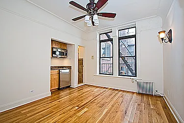 Rented by Barkoff Residential 