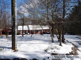 6180 Lakeside Ln, Buford, GA 30518