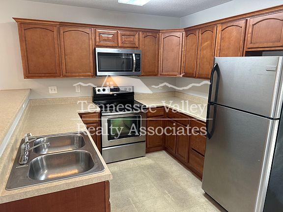 3rd image of 361 Franklin Meadows Way