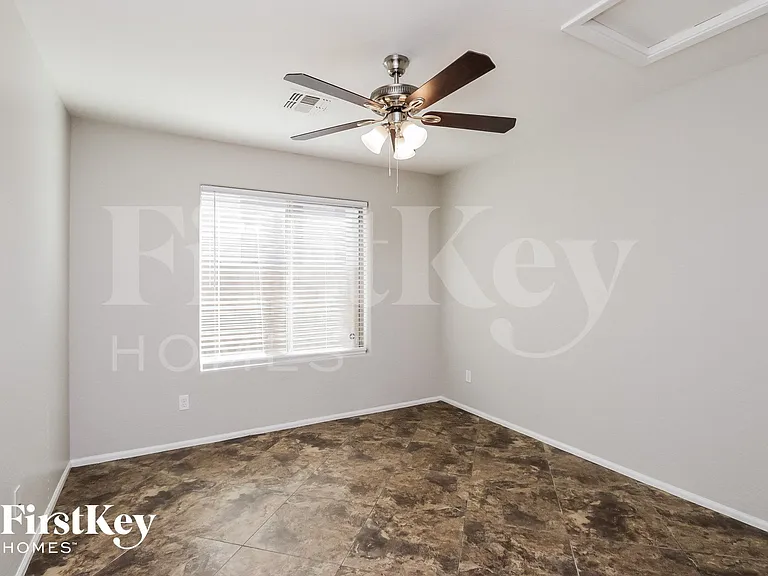 2060 W Goldmine Mountain Dr — Photo 10