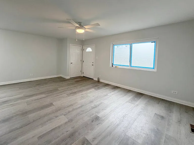 11361 S Racine Ave — Photo 9