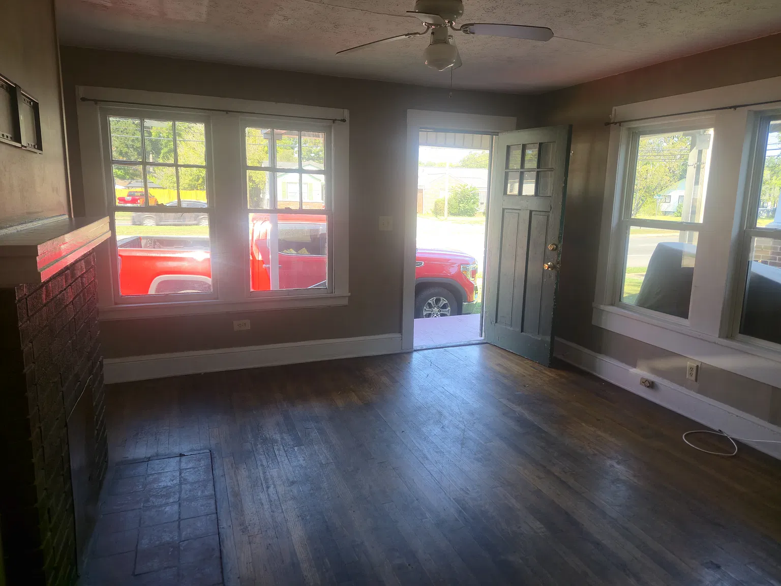 3004 W Meighan Blvd — Photo 3