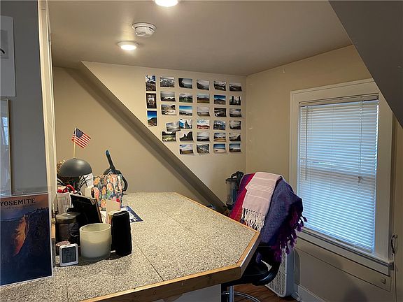 5th image of 24 Sibley Pl APT 4