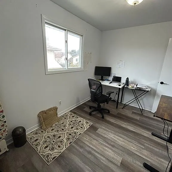 8351 Kingston Cres — Photo 14