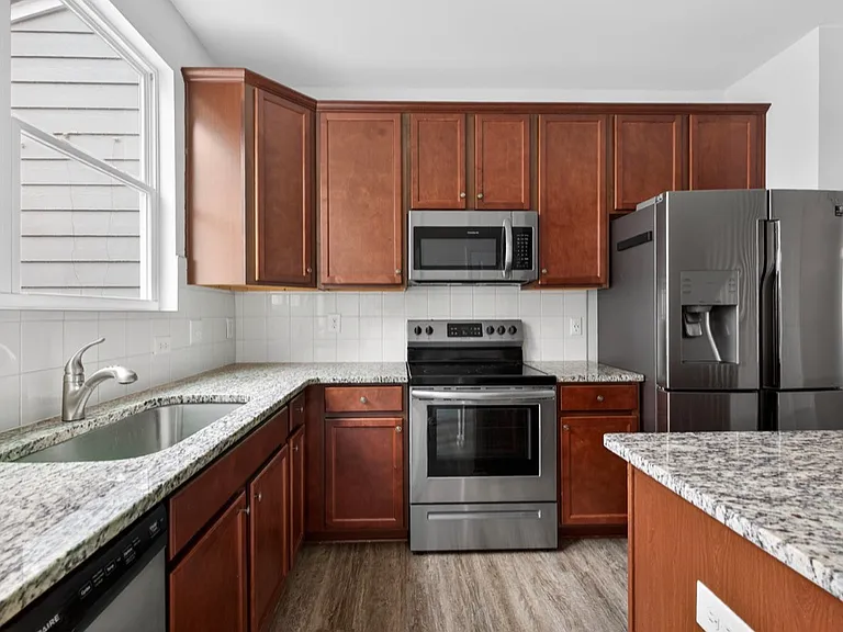 923 Goldmine Hill Ct — Photo 3