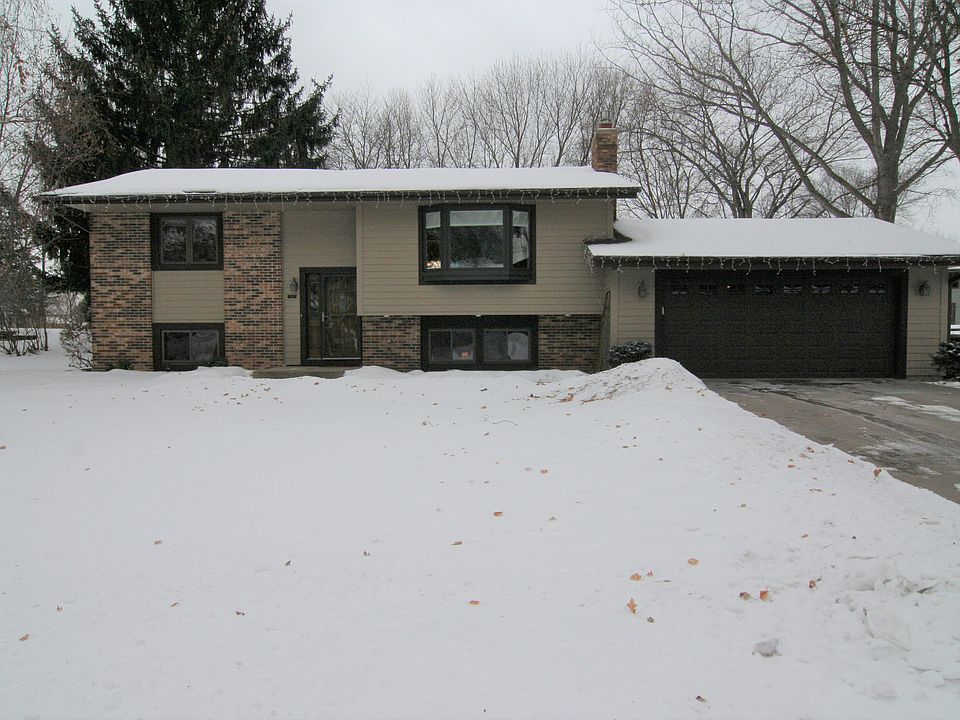 2nd image of 7494 Saratoga Dr