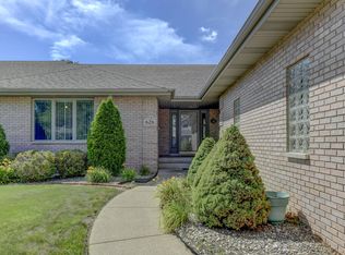 626 Rescobie Dr, Schererville, IN 46375