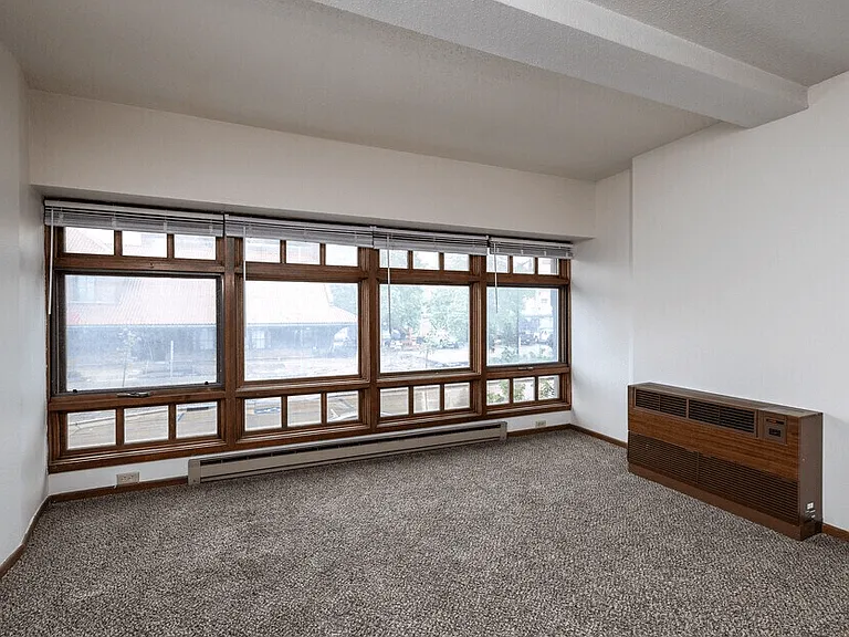 Block 6 Apartments — Photo 5