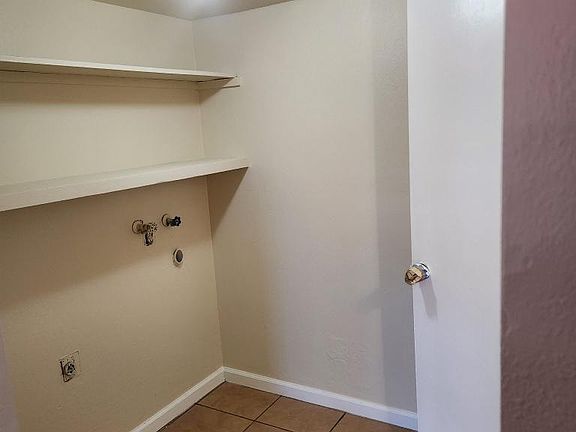 Utility hookup available for washer and dryer