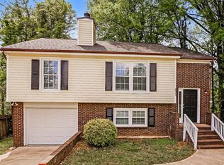 8504 Beechbrooke Rd, Charlotte, NC 28227
