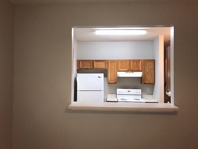 2nd image of 3620 Ginnis Ct SW