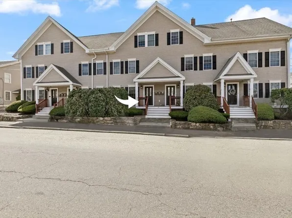 55 Ash St Unit 2, Waltham, MA 02453