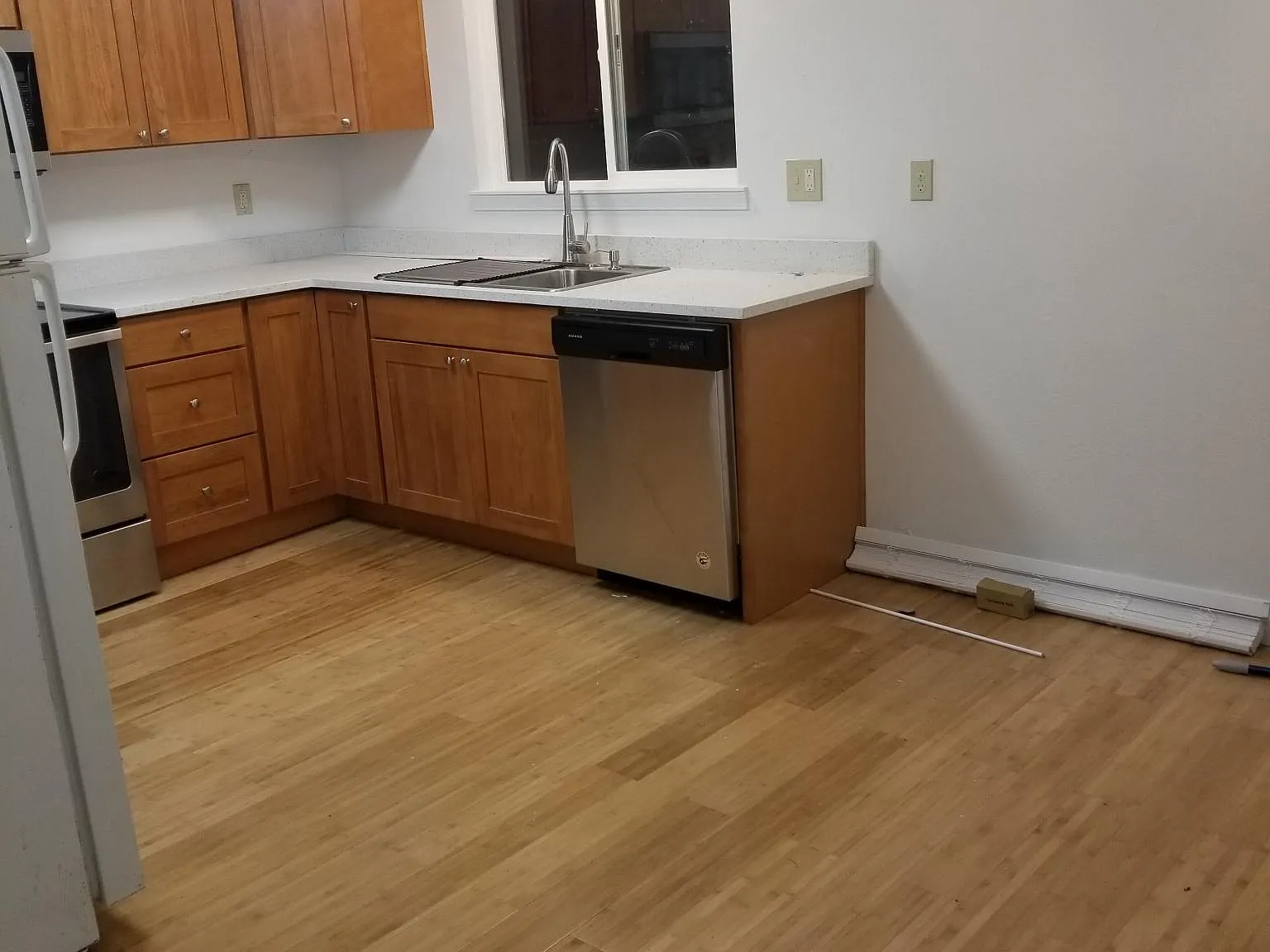 3 bed, 960 sqft, $2,795 — Photo 1