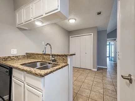 4045 Evergreen St — Photo 7