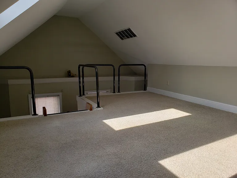 725 E Saint Clair St #5 — Photo 23