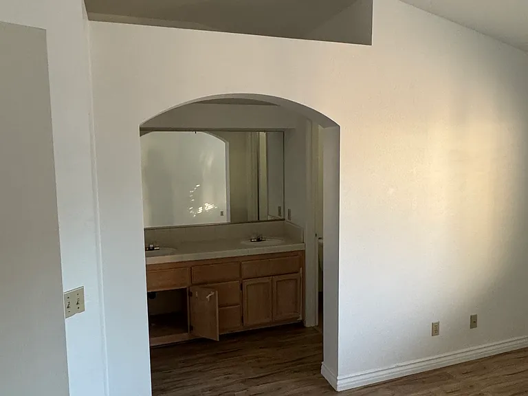 1187 Cabana Ct — Photo 11
